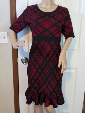 Nina Leonard Black and Red Diamond-Check Flounce Hem Knit Midi Dress-small